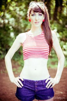 totally-captivating-red-white-blue-02